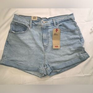 Levi’s  90’s Mom Shorts | Vintage Light Wash Denim- New with tags